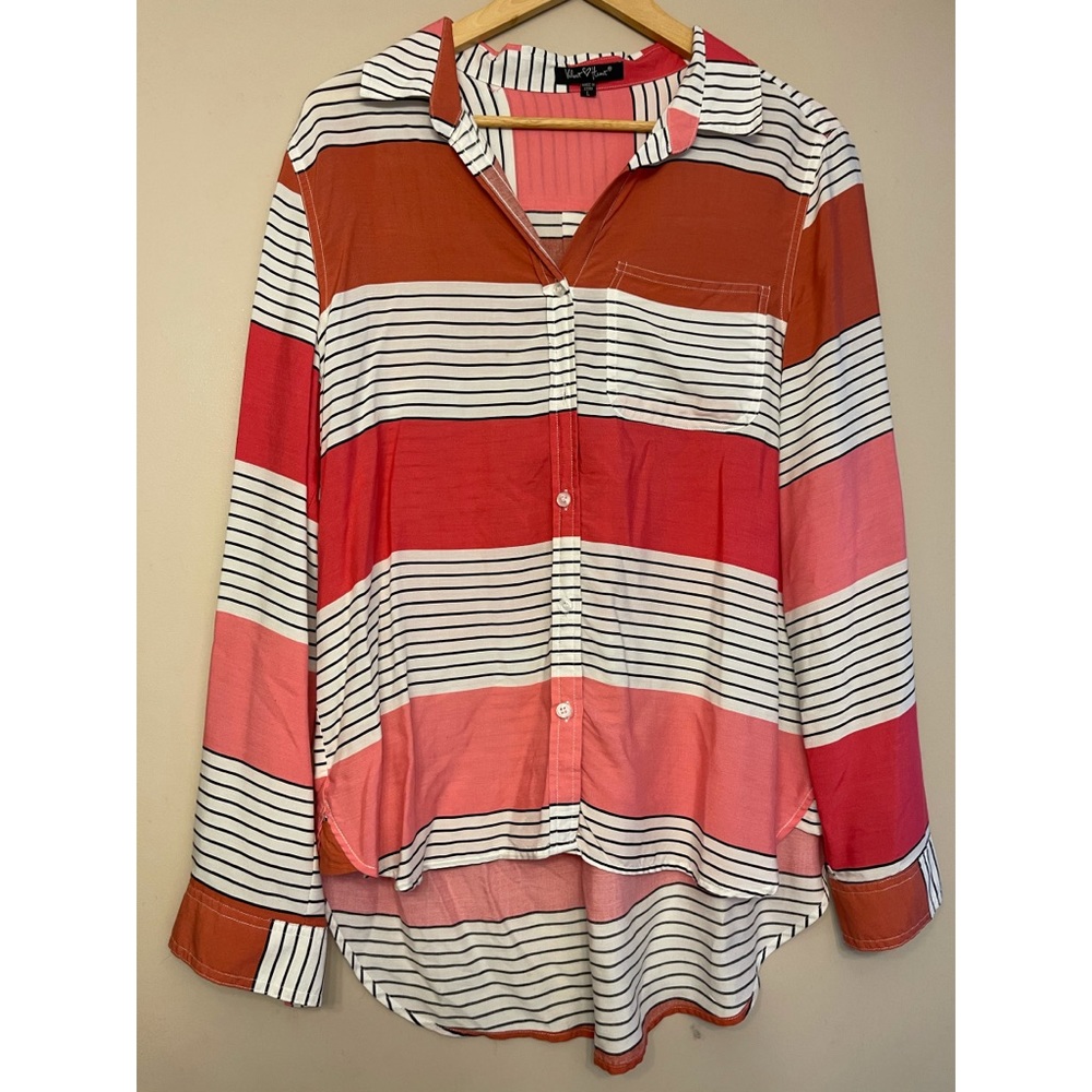 **MUST GO!!**Lightweight Patterned Blouse